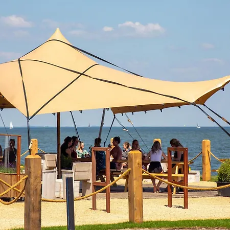 Sustainable On The Ijsselmeer Chalet Enkhuizen