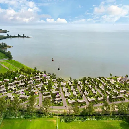 Sustainable On The Ijsselmeer * Enkhuizen